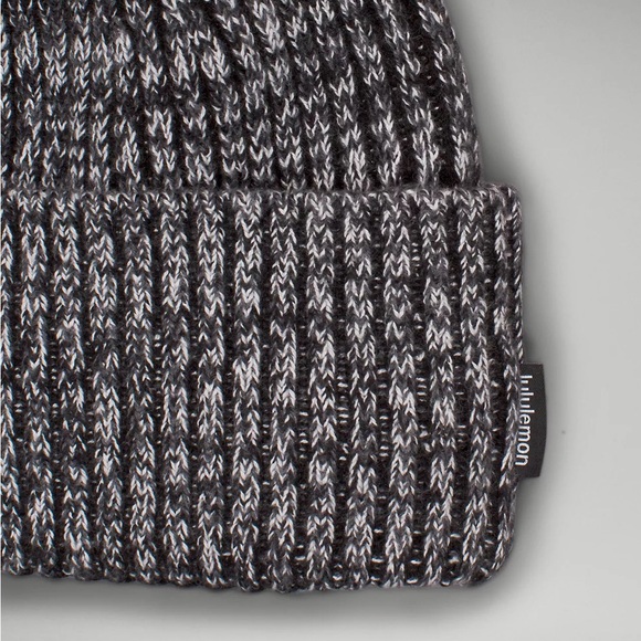 Lululemon Textured Fleece Lined Knit Beanie NEW $64 - Picture 2 of 9